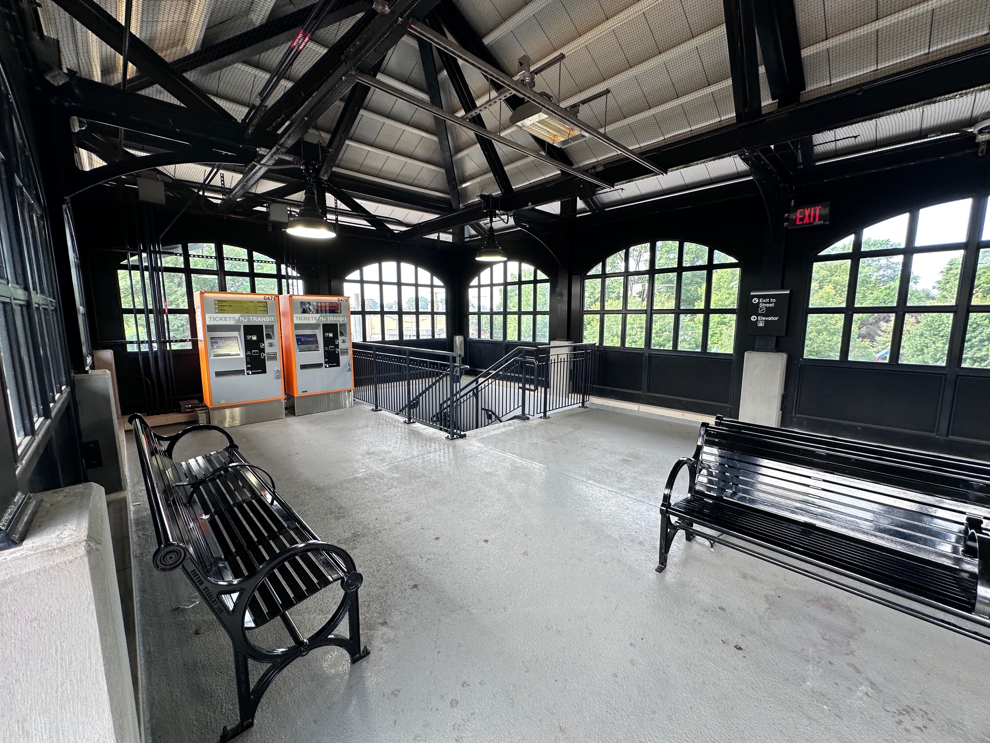 Lyndhurst Station interior